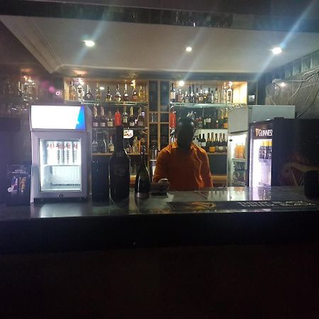 Chamcce Hotel Ajao Lagos Exterior foto
