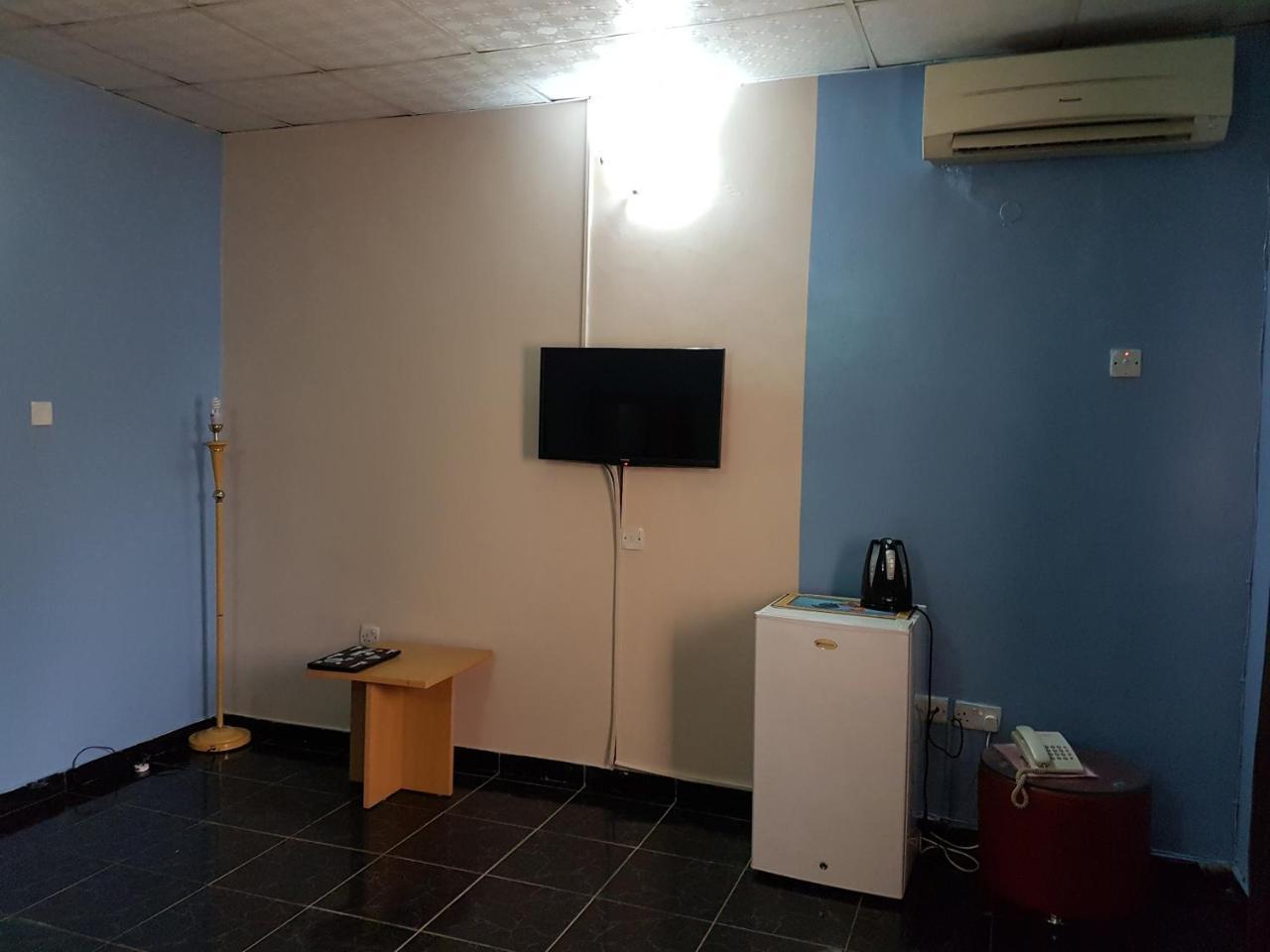 Chamcce Hotel Ajao Lagos Exterior foto